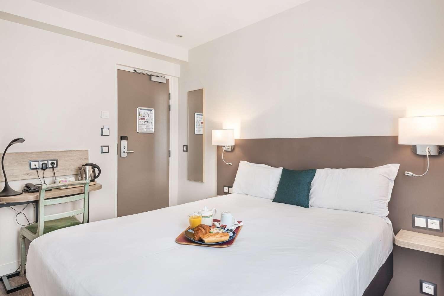 Courcelles Mederic Hotel Paris Exterior photo