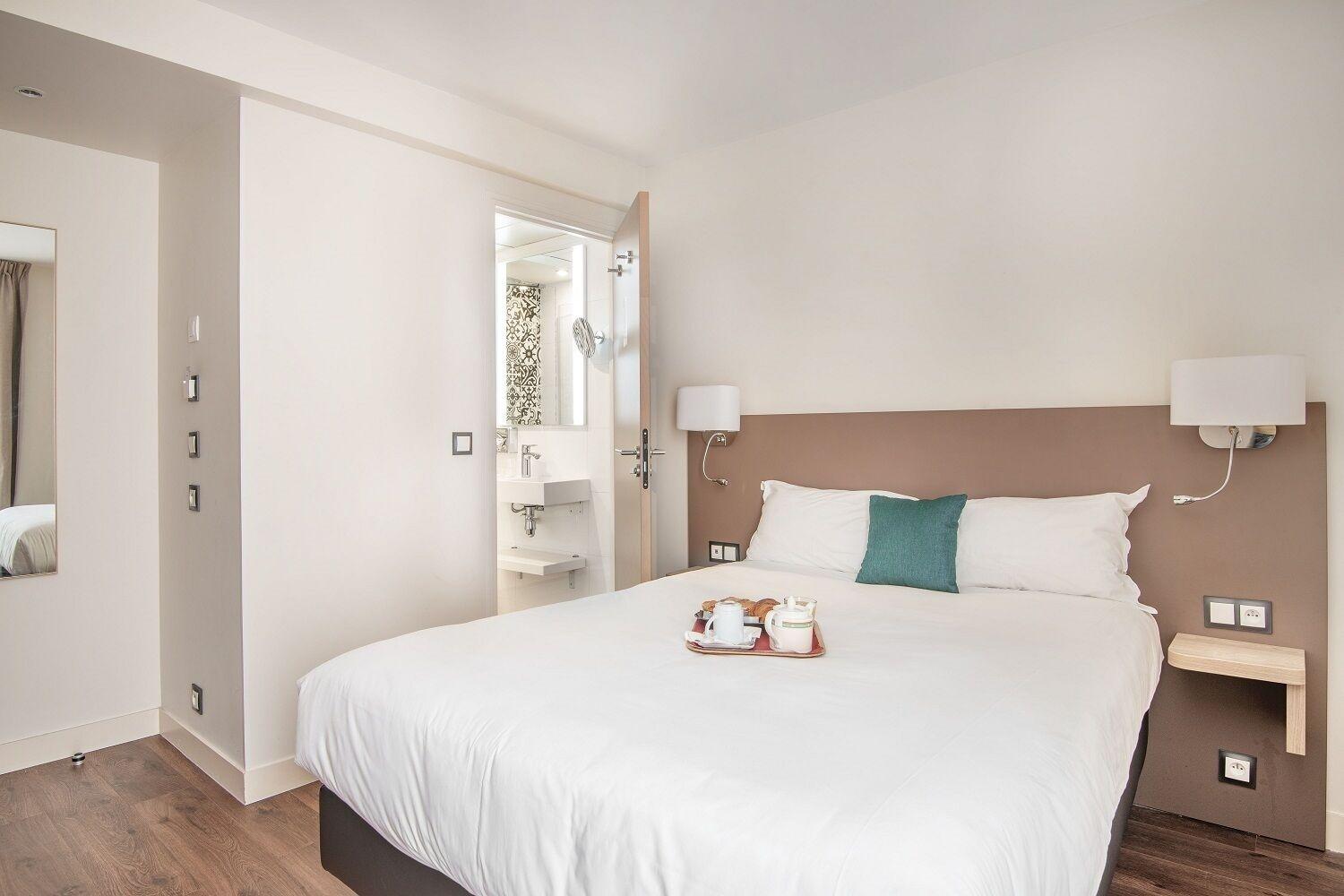 Courcelles Mederic Hotel Paris Exterior photo