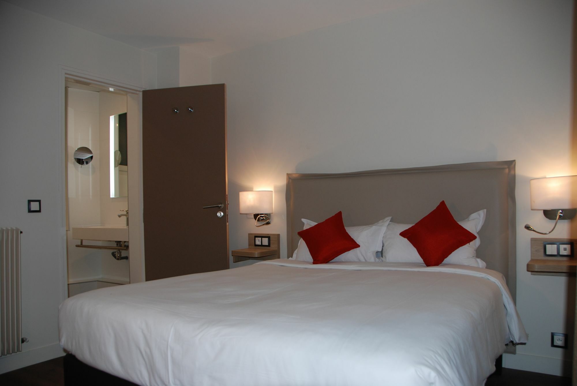 Courcelles Mederic Hotel Paris Exterior photo
